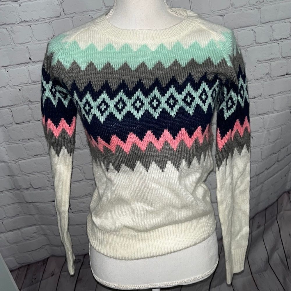 Mossimo - Sweater - Cream with Zig Zag Pattern - XS
